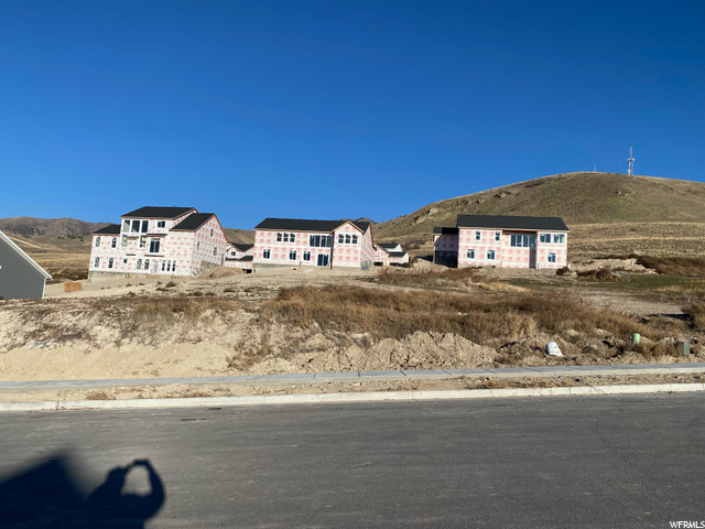 658 N Castle Rock Dr E #101, Hyde Park, UT 84318 — photo 4
