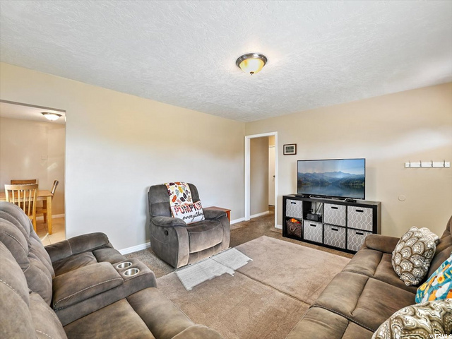 22 S Villa Dr, Clearfield, UT 84015 — photo 5