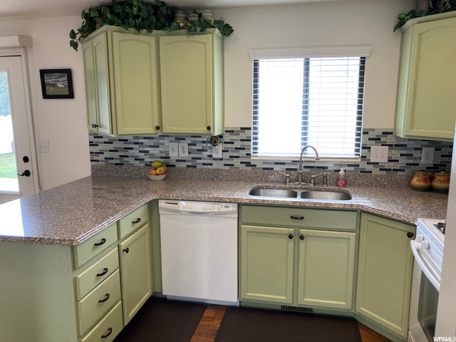 1075 W 25 S, Clearfield, UT 84015 — photo 9