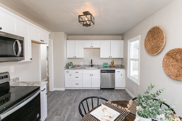 875 E 1000 S, Clearfield, UT 84015 — photo 8