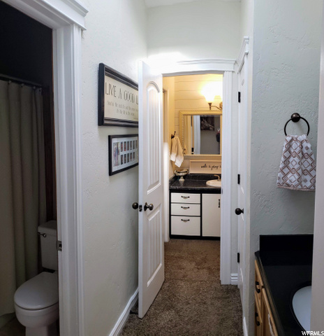Jack and Jill bathroom that connects to the master