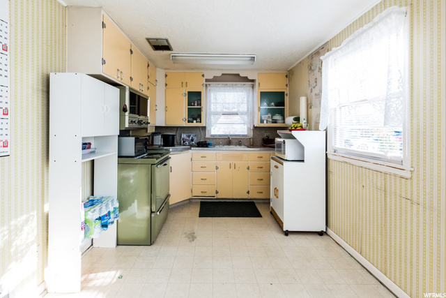 365 E 100 N, Garland, UT 84312 — photo 11