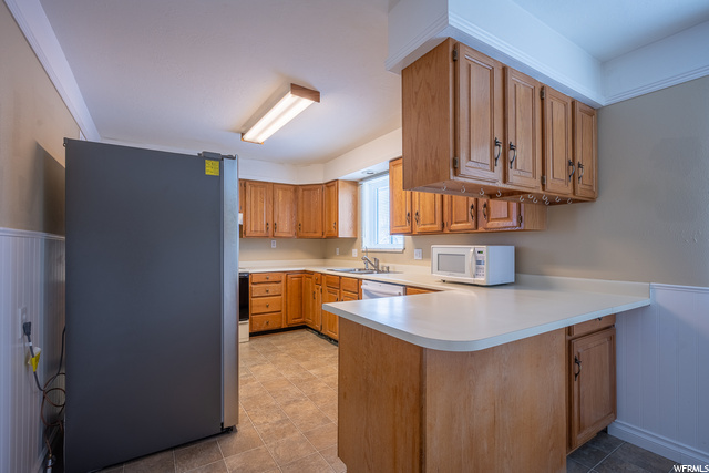 38 W 900 N, Bountiful, UT 84010 — photo 9
