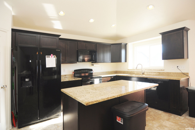 3573 W Cranefield Rd, Clearfield, UT 84015 — photo 6
