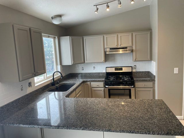 1289 N 2425 W, Layton, UT 84041 — photo 4