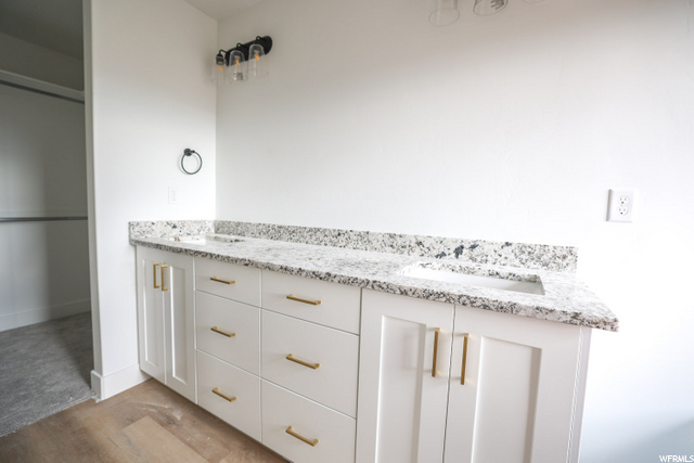 664 E 1150 S, Hyrum, UT 84319 — photo 8