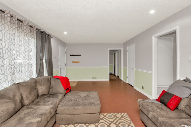 1056 E 3rd St, Ogden, UT 84404 — photo 2