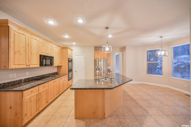 1502 E Lantern Ln, Draper, UT 84020 — photo 9