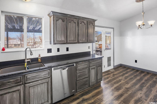 774 W 1740 N, Clinton, UT 84015 — photo 7