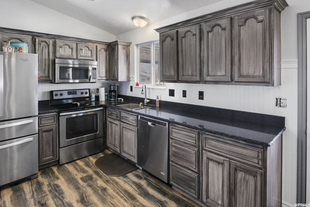 774 W 1740 N, Clinton, UT 84015 — photo 6