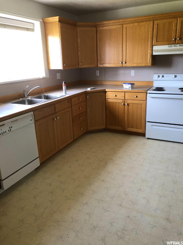 548 E 650 N, Roosevelt, UT 84066 — photo 2