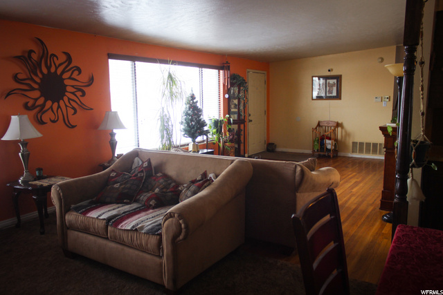 5693 S 2550 W, Roy, UT 84067 — photo 9