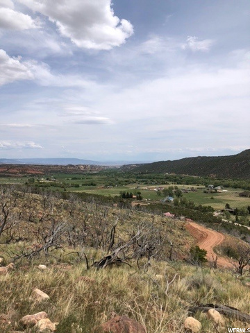8094 W Red Cloud Loop Rd N, Vernal, UT 84078 — photo 6