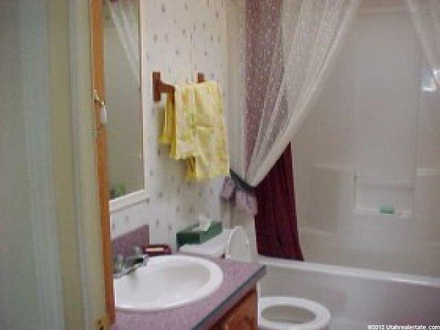 513 N 500 E, Vernal, UT 84078 — photo 4