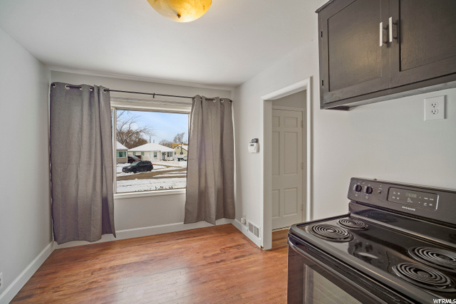 191 S Lakeview Dr, Clearfield, UT 84015 — photo 10
