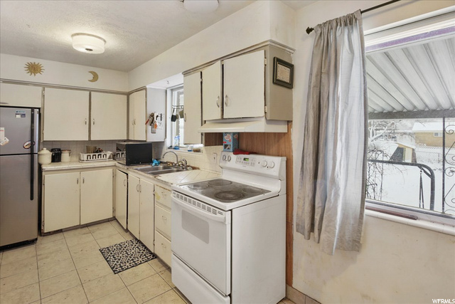 2087 W 5650 S, Roy, UT 84067 — photo 4