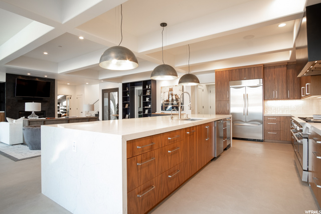 2722 Estates Dr.