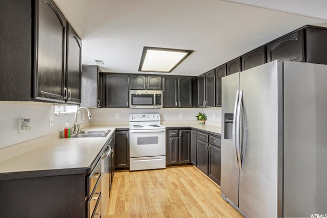Beautiful kitchen!