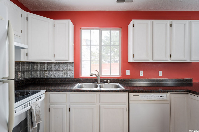 2252 S Lorin Cir E, Ogden, UT 84401 — photo 11