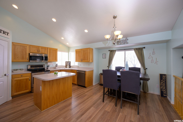 531 E 2100 S, Clearfield, UT 84015 — photo 9