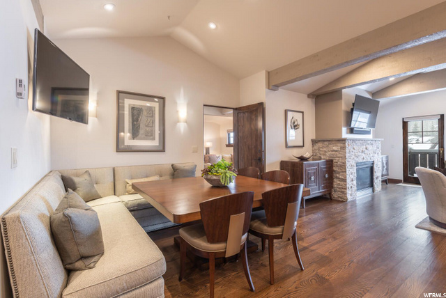 Primary Suite Dining