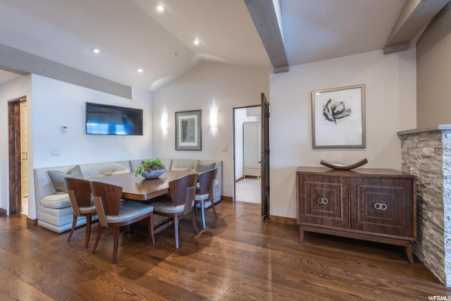 Primary Suite Dining
