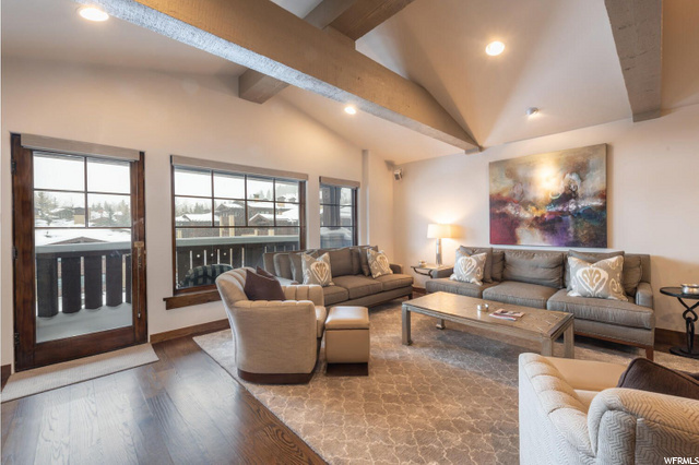 Primary Suite Living Room