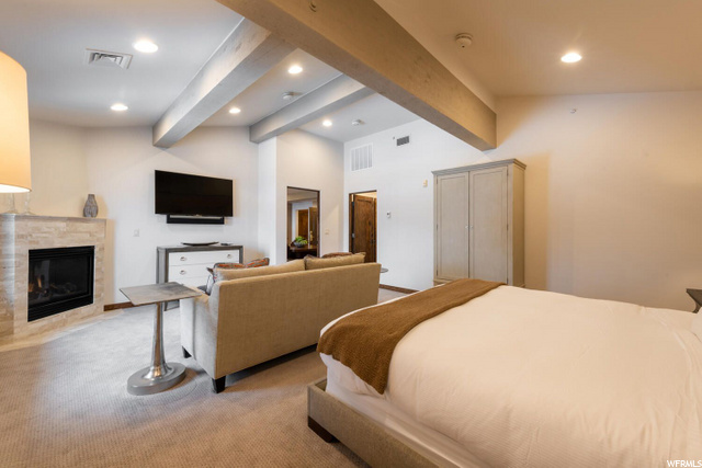 Primary Suite Bedroom
