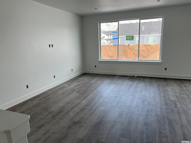 517 S 655 E, Hyrum, UT 84319 — photo 8