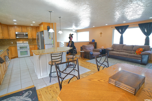 966 E 800 S, Bountiful, UT 84010 — photo 4