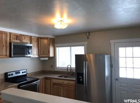 630 E 2550 N, North Ogden, UT 84414 — photo 3