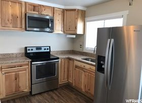 630 E 2550 N, North Ogden, UT 84414 — photo 2