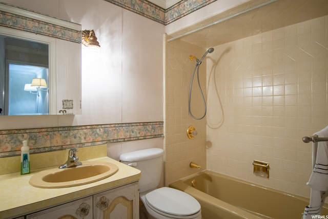 128 W Pheasantbrook Cir N, Centerville, UT 84014 — photo 9