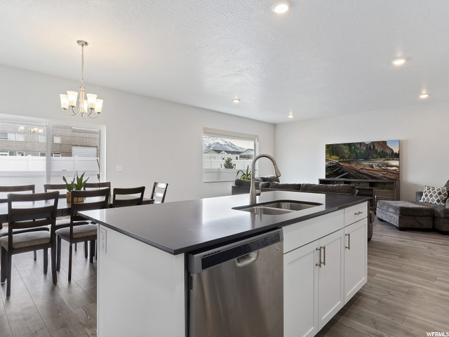 921 E Nicholes Ave, Layton, UT 84040 — photo 10