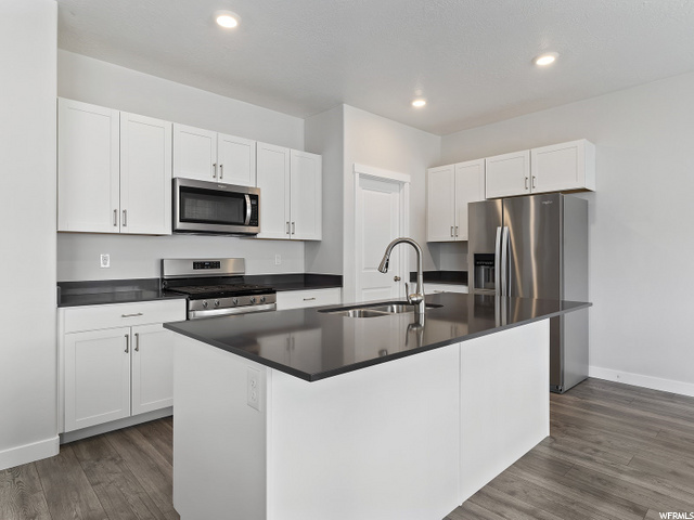 921 E Nicholes Ave, Layton, UT 84040 — photo 7