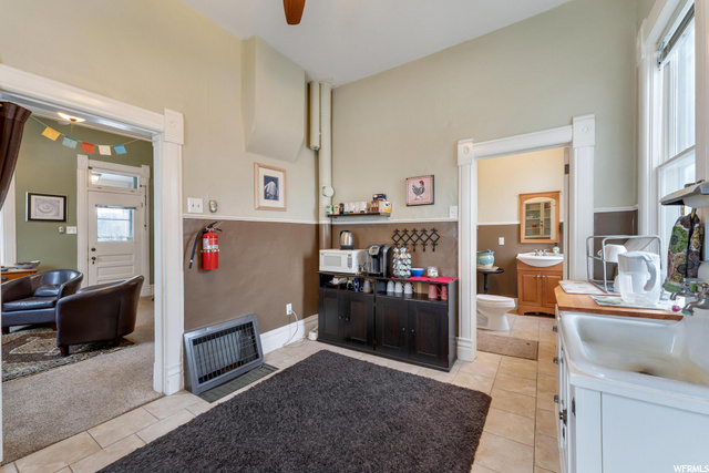 167 E Vine St, Murray, UT 84107 — photo 9