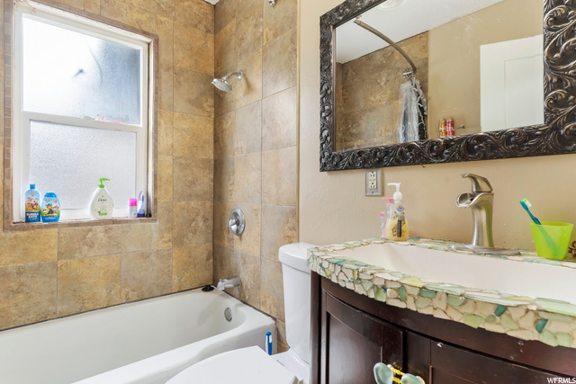 238 S Lakeview Dr E, Clearfield, UT 84015 — photo 8