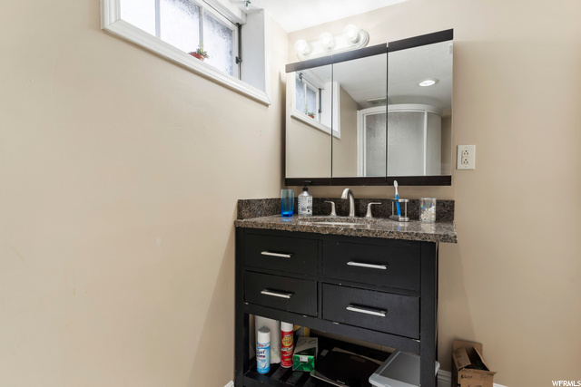 238 S Lakeview Dr E, Clearfield, UT 84015 — photo 12
