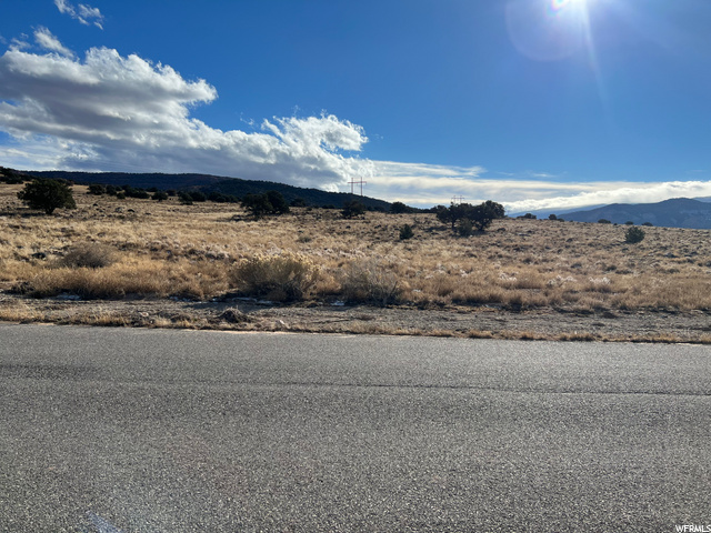 Bicknell, UT 84715 — photo 5