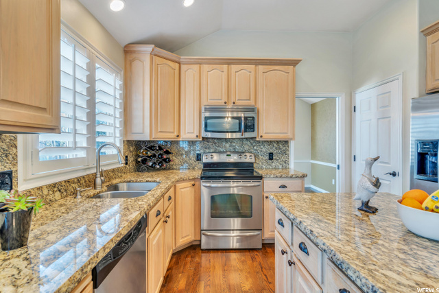 8374 S 865 E, Sandy, UT 84094 — photo 6
