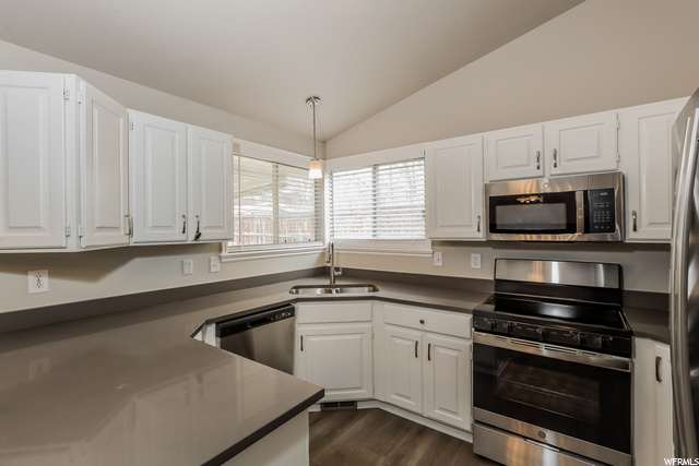 967 E Granite Peak Dr, Sandy, UT 84094 — photo 8