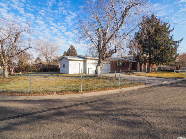455 E Cascade St S, Sandy, UT 84070 — photo 2