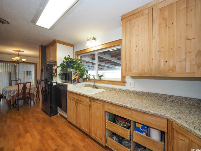 455 E Cascade St S, Sandy, UT 84070 — photo 8