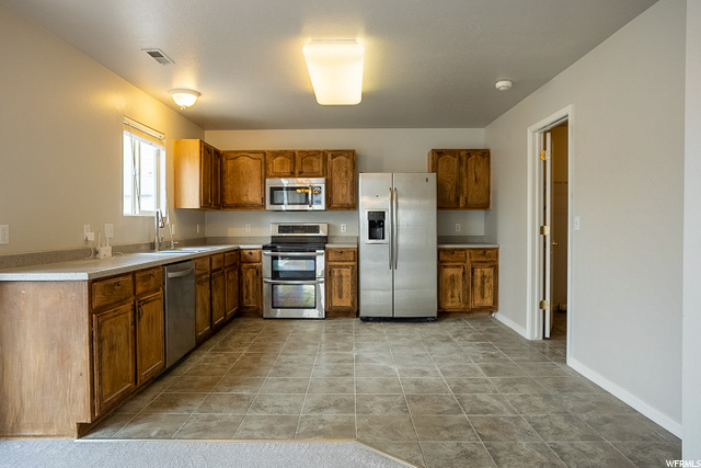 1890 S 875 E, Clearfield, UT 84015 — photo 4