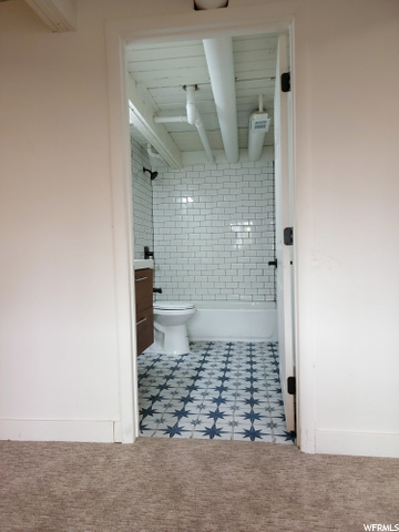 Basement full Bathroom