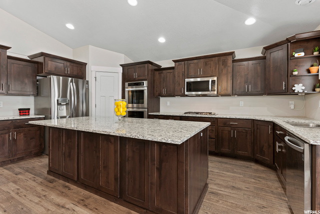 984 S 3050 W, Syracuse, UT 84075 — photo 8