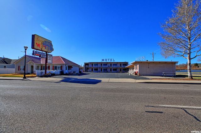 132 E Center St, Panguitch, UT 84759 — photo 3