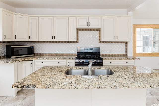 423 E 500 S, River Heights, UT 84321 — photo 6