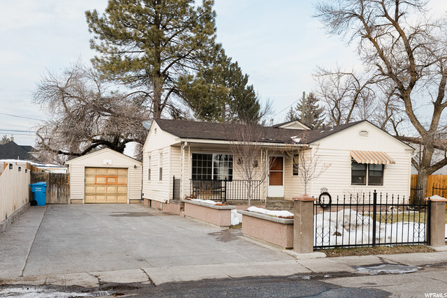 423 E 500 S, River Heights, UT 84321 — photo 2