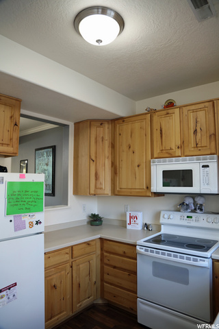 744 N 200 E, Springville, UT 84663 — photo 2